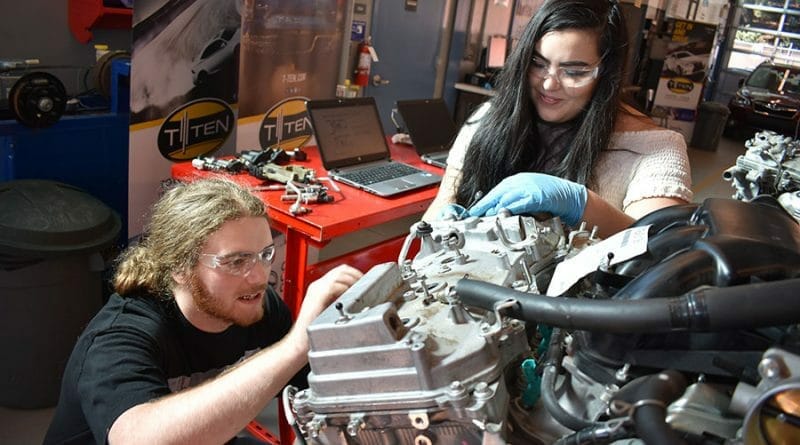 ContraCostaCollege-automotive-students