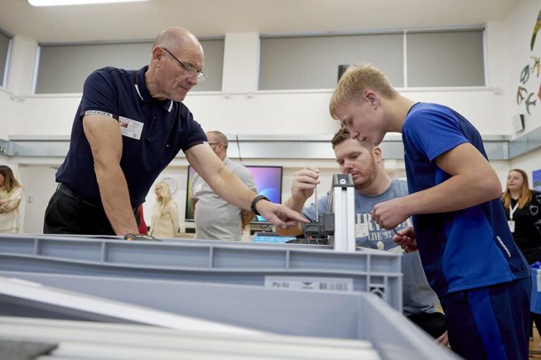 Students Inspired by Interactive STEM - Technical Education Post
