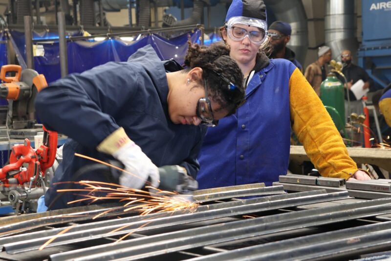 Teens are Ditching Office Jobs